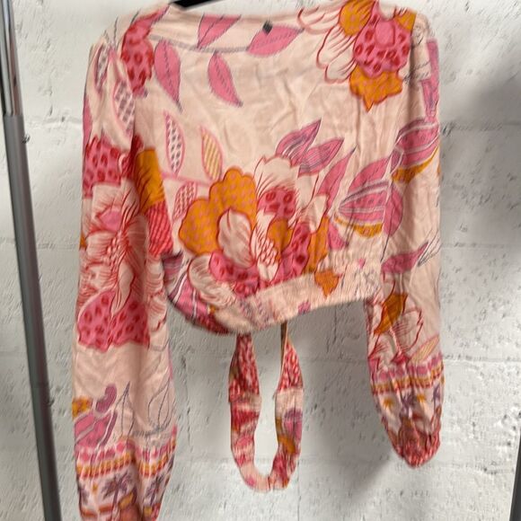 Long Sleeve Floral Crop Top - BRAND NEW  - Size Medium - NWT - Picture 6 of 8